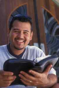 latino hispanic bible study